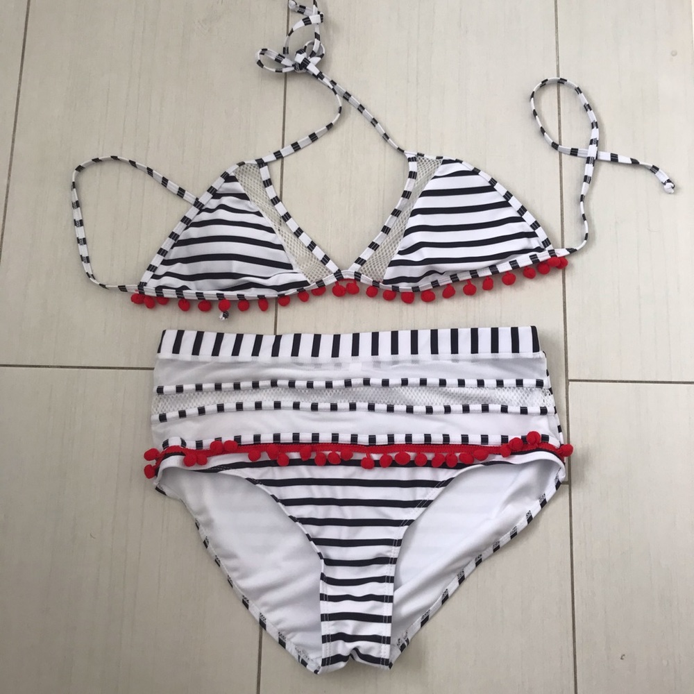 Bathing suit - Picture 2 of 2
